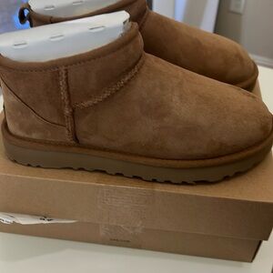 UGG classic ultra mini boots size 7 chestnut brown